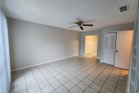 Touwnhouse à louer à Winter Springs, Floride: 2 chambres, 107.4 m2 № 2409973 - photo 8