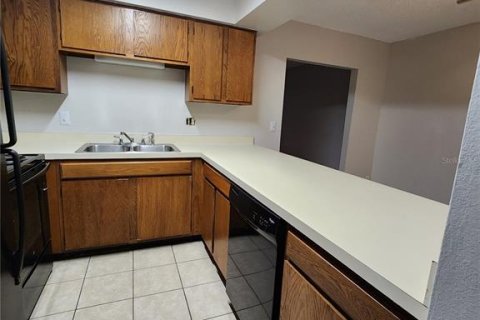 Touwnhouse à louer à Winter Springs, Floride: 2 chambres, 107.4 m2 № 2409973 - photo 11