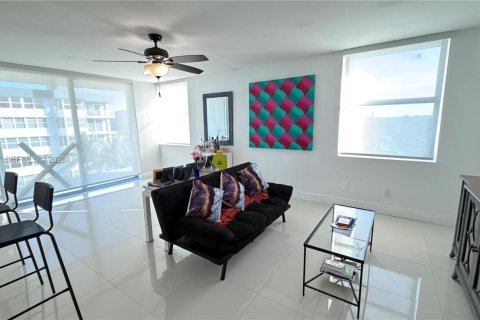 Copropriété à louer à North Miami Beach, Floride: 2 chambres, 112.69 m2 № 1998163 - photo 6