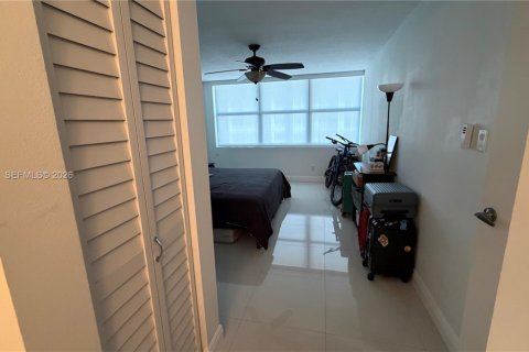 Copropriété à louer à North Miami Beach, Floride: 2 chambres, 112.69 m2 № 1998163 - photo 30