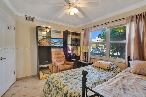 Condo in Sunrise, Florida, 2 bedrooms  № 1865261 - photo 22