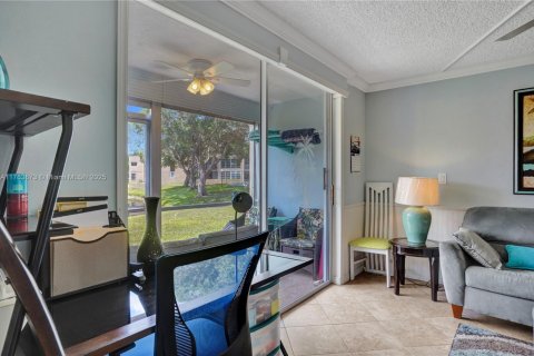 Condo in Sunrise, Florida, 2 bedrooms  № 1865261 - photo 7