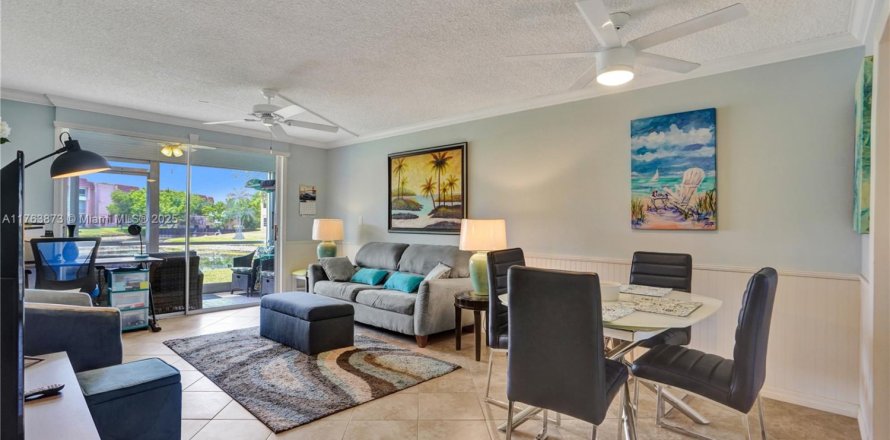 Condo in Sunrise, Florida, 2 bedrooms  № 1865261