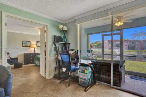 Condo in Sunrise, Florida, 2 bedrooms  № 1865261 - photo 6