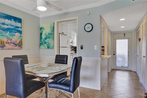 Condo in Sunrise, Florida, 2 bedrooms  № 1865261 - photo 11