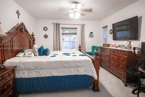 Купить виллу или дом в Инвернесс, Флорида 3 спальни, № 2045161 - фото 13