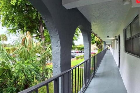Copropriété à vendre à Boynton Beach, Floride: 2 chambres, 91.6 m2 № 2169859 - photo 29