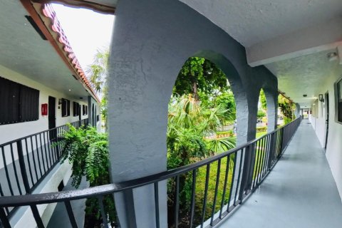 Copropriété à vendre à Boynton Beach, Floride: 2 chambres, 91.6 m2 № 2169859 - photo 30