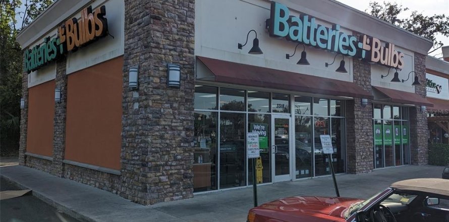 Immobilier commercial à Gainesville, Floride 72.09 m2 № 1266634