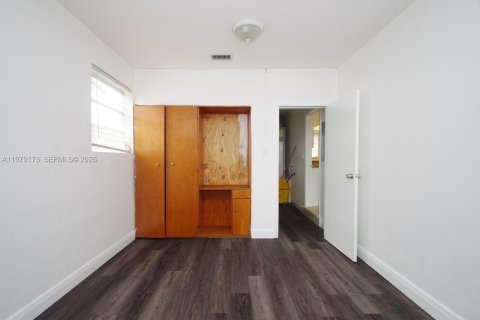 Casa en venta en Hollywood, Florida, 4 dormitorios, 185.06 m2 № 2044647 - foto 21