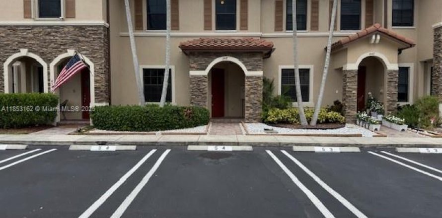 Townhouse in Homestead, Florida 3 bedrooms № 1877684