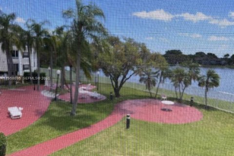 Снять в аренду кондоминиум в Окленд-Парк, Флорида 1 спальня, 74.69м2, № 2019669 - фото 18