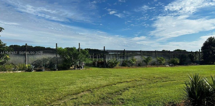 Immobilier commercial à Homestead, Floride № 2089033