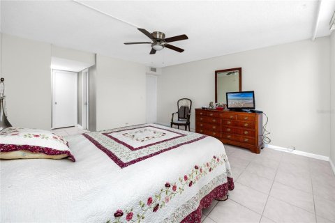 Condominio en venta en Clearwater, Florida, 2 dormitorios, 116.13 m2 № 1805147 - foto 23