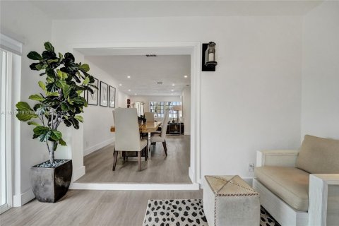 Villa ou maison à vendre à Hollywood, Floride: 3 chambres, 112.41 m2 № 1922908 - photo 20
