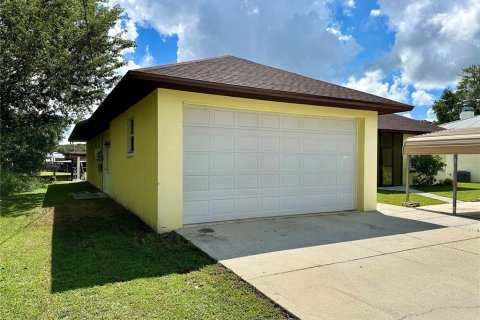 House in Haines City, Florida 4 bedrooms, 163.51 sq.m. № 1353013 - photo 5