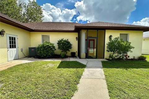 House in Haines City, Florida 4 bedrooms, 163.51 sq.m. № 1353013 - photo 4