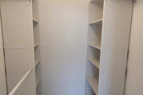 Copropriété à vendre à Miami Beach, Floride: 1 chambre, 77.76 m2 № 1974222 - photo 10