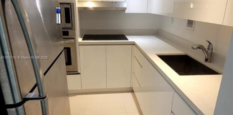 Condo à Miami Beach, Floride, 1 chambre  № 1974222