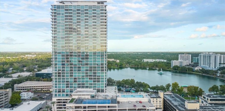 Condominio en Orlando, Florida, 2 dormitorios  № 1686953