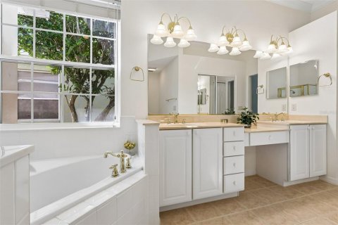 Casa en venta en Leesburg, Florida, 2 dormitorios, 190.54 m2 № 2386658 - foto 4