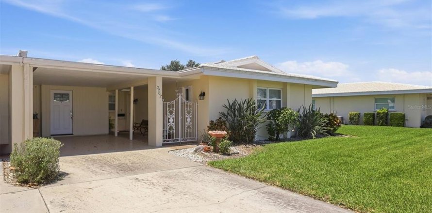 Condo in Sarasota, Florida, 2 bedrooms  № 2368715