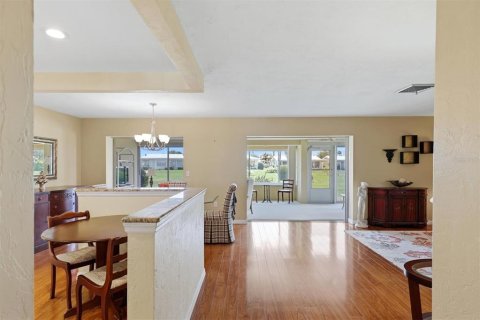 Condo in Sarasota, Florida, 2 bedrooms  № 2368715 - photo 7