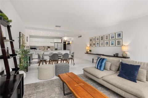 Condominio en venta en Key Biscayne, Florida, 3 dormitorios, 159.79 m2 № 1993892 - foto 3