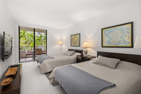 Condominio en venta en Key Biscayne, Florida, 3 dormitorios, 159.79 m2 № 1993892 - foto 8