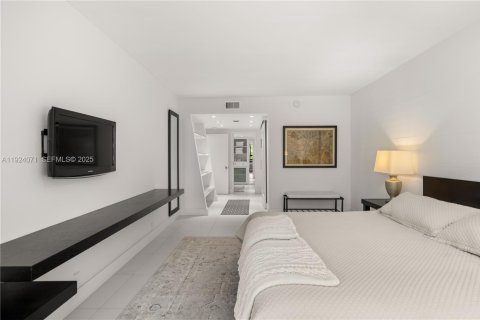 Condominio en venta en Key Biscayne, Florida, 3 dormitorios, 159.79 m2 № 1993892 - foto 11
