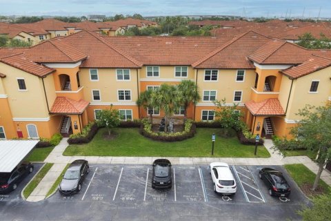 Condominio en alquiler en Orlando, Florida, 2 dormitorios, 96.9 m2 № 1877267 - foto 1
