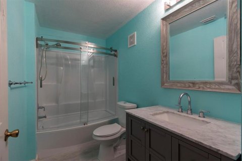 Condominio en alquiler en Orlando, Florida, 2 dormitorios, 96.9 m2 № 1877267 - foto 13