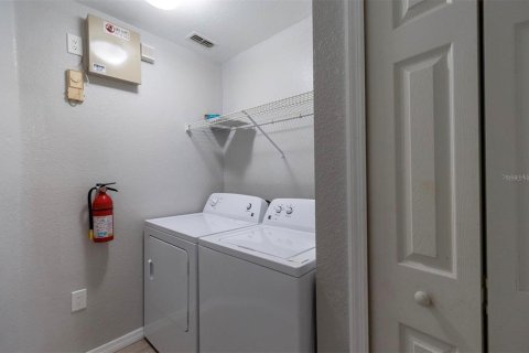 Condominio en alquiler en Orlando, Florida, 2 dormitorios, 96.9 m2 № 1877267 - foto 16