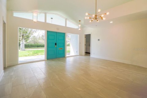Casa en venta en Saint Petersburg, Florida, 5 dormitorios, 235.69 m2 № 1904735 - foto 3