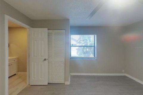 Villa ou maison à louer à Odessa, Floride: 4 chambres, 225.66 m2 № 1853309 - photo 14