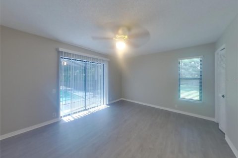 Villa ou maison à louer à Odessa, Floride: 4 chambres, 225.66 m2 № 1853309 - photo 18