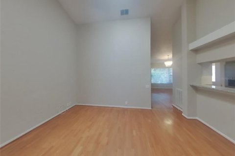 Villa ou maison à louer à Odessa, Floride: 4 chambres, 225.66 m2 № 1853309 - photo 3