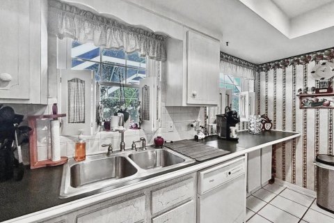 Casa en venta en Winter Haven, Florida, 4 dormitorios, 196.21 m2 № 2205533 - foto 13