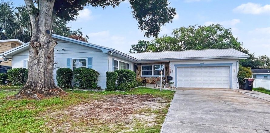 Casa en Winter Haven, Florida 4 dormitorios, 196.21 m2 № 2205533