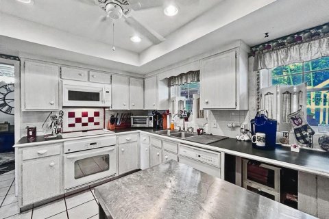 Casa en venta en Winter Haven, Florida, 4 dormitorios, 196.21 m2 № 2205533 - foto 15