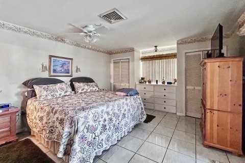 Casa en venta en Winter Haven, Florida, 4 dormitorios, 196.21 m2 № 2205533 - foto 21