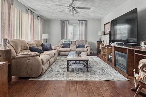 Casa en venta en Winter Haven, Florida, 4 dormitorios, 196.21 m2 № 2205533 - foto 9