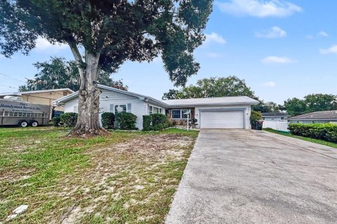 Casa en venta en Winter Haven, Florida, 4 dormitorios, 196.21 m2 № 2205533 - foto 2