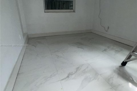 Casa en venta en Miami, Florida, 3 dormitorios, 117.15 m2 № 1993437 - foto 13