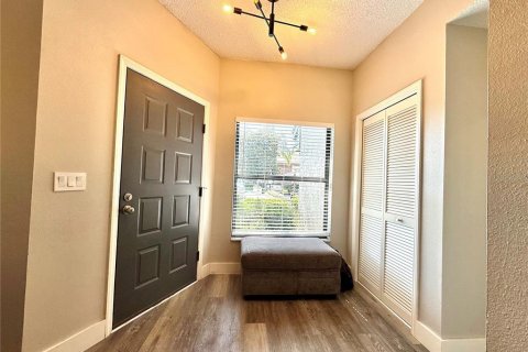 Condo in Palm Harbor, Florida, 2 bedrooms № 2225895 - photo 25