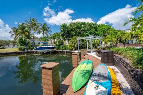 Villa ou maison à vendre à Coral Gables, Floride: 4 chambres, 251.77 m2 № 1923999 - photo 12