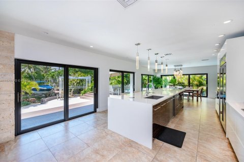 Villa ou maison à vendre à Coral Gables, Floride: 4 chambres, 251.77 m2 № 1923999 - photo 22
