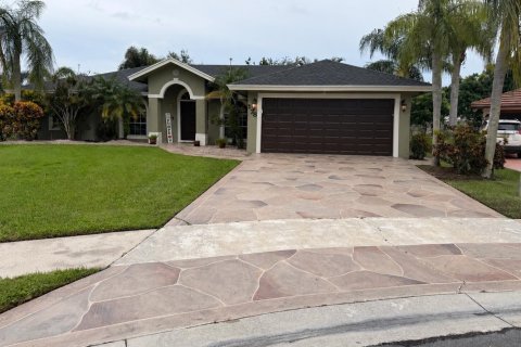 Villa ou maison à Royal Palm Beach, Floride 3 chambres, 161.56 m2 № 2397965