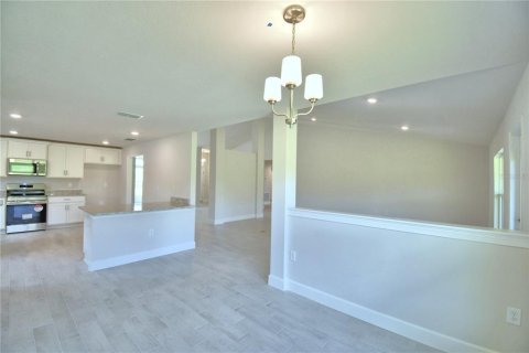House in Auburndale, Florida 4 bedrooms, 278.71 sq.m. № 1813425 - photo 20