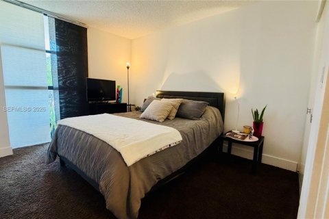Condo in Aventura, Florida, 2 bedrooms  № 2265077 - photo 22